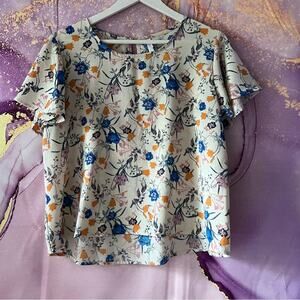 5/$30 Xhileration Floral Top L